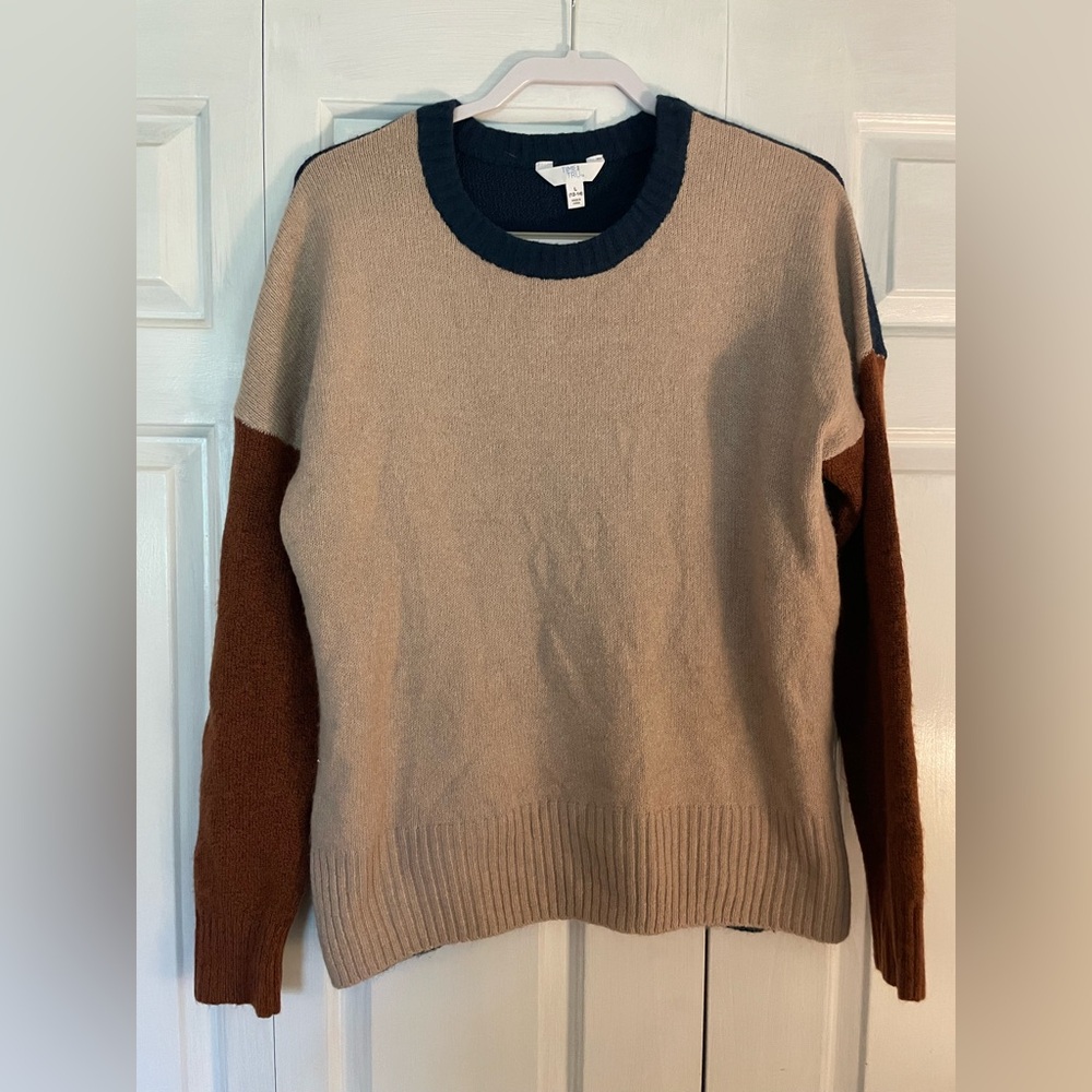 Time and Tru Navy Sweater